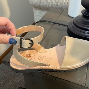 Pons Sandals. Worn twice. Excellent condition.